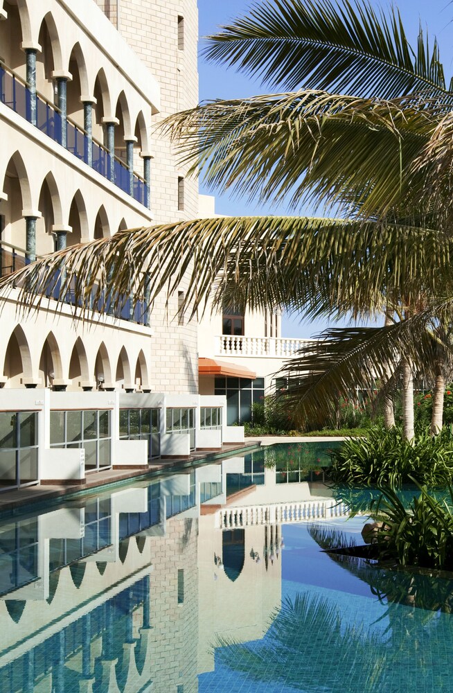 

Milano - Wādī Kabīr - Al Bustan Palace, a Ritz-Carlton Hotel