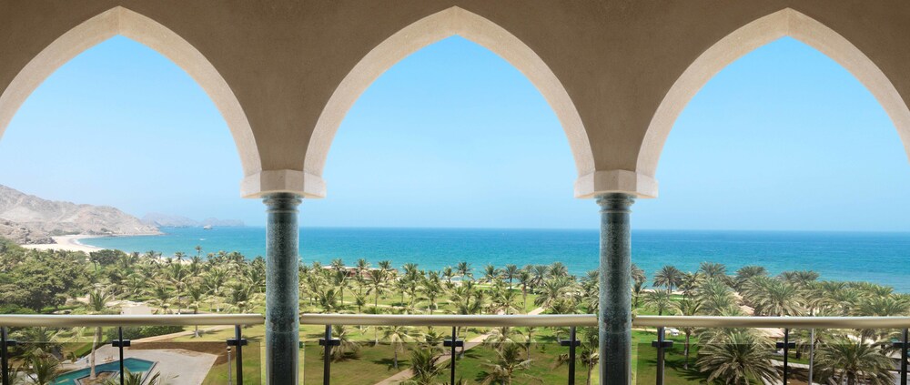 

Milano - Wādī Kabīr - Al Bustan Palace, a Ritz-Carlton Hotel