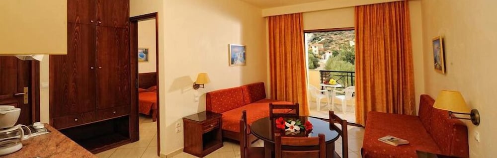 

Lamezia Terme - Malia - Maria Lambis Apartments