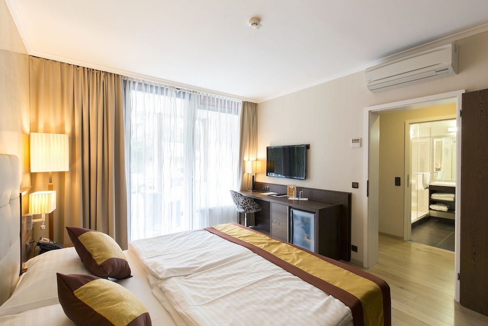 

Milano - Baden bei Wien - Hotel Sacher Baden