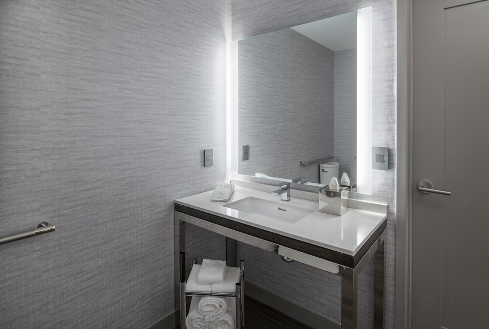 

Roma - Boston (MA) - Staybridge Suites BOSTON LOGAN AIRPORT - REVERE