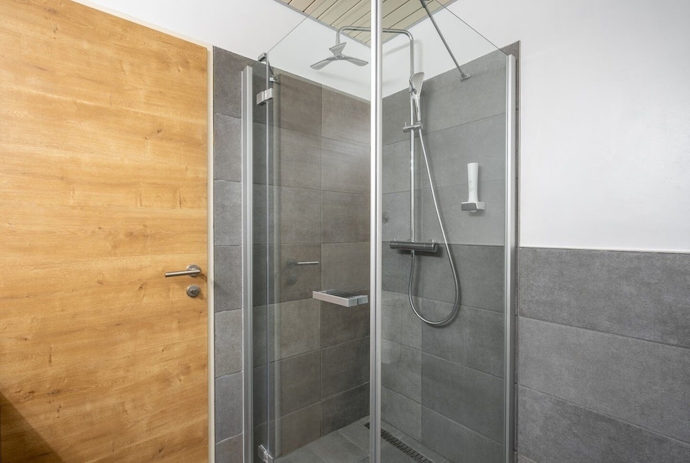 

Milano - Groß-Enzersdorf - Reinisch Just Rooms