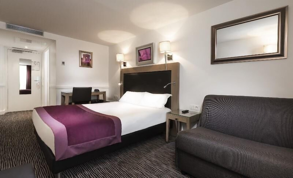 

Bari - Neuilly-sur-Seine - Hôtel Elysées Flaubert