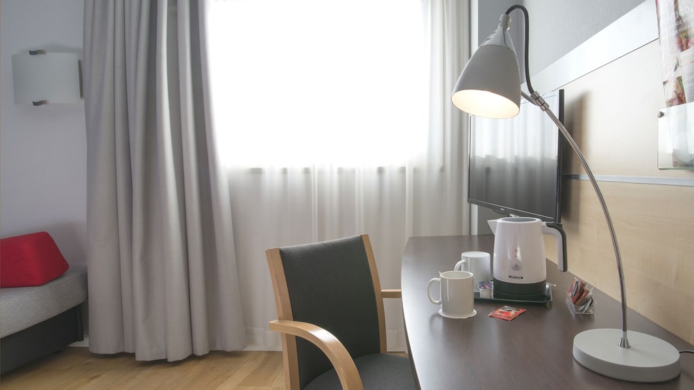 

Napoli - Barbera Del Valles - Holiday Inn Express Barcelona - Sant Cugat