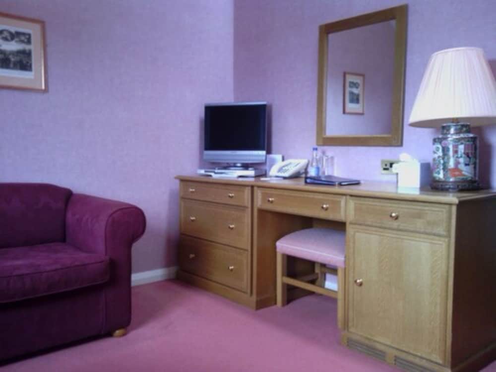 

Bologna - Aberdeen - The Craighaar Hotel