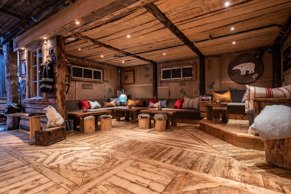 

Roma - Longyearbyen - Basecamp Hotel