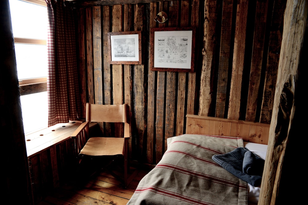 

Roma - Longyearbyen - Basecamp Hotel
