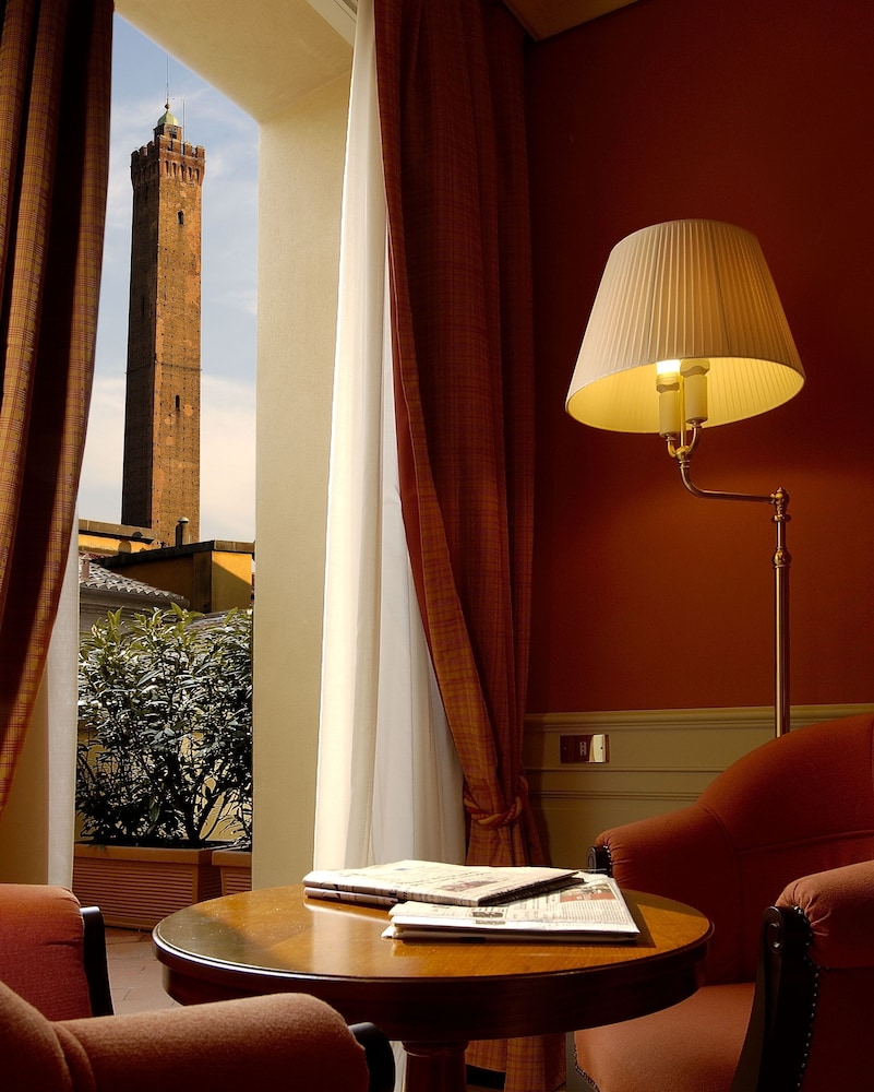 

Catania - Bologna - Hotel Corona d'Oro 1890