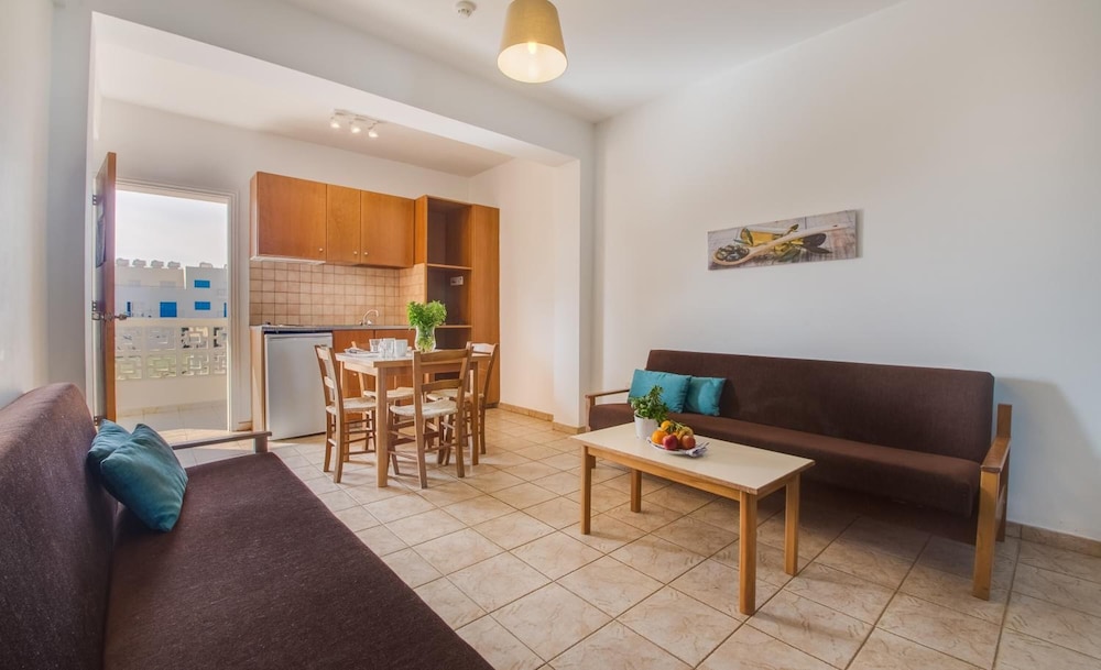 

Milano - Cipro - Captain Karas Holidays Apartments