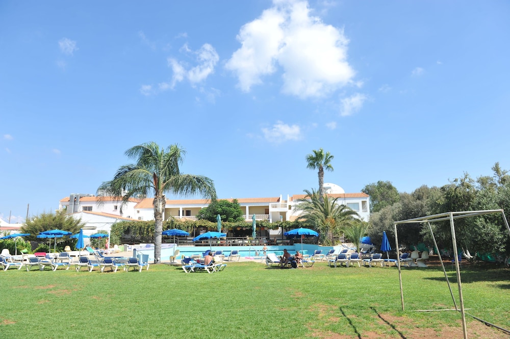 

Napoli - Ayia Napa - Captain Karas Holidays Apartments