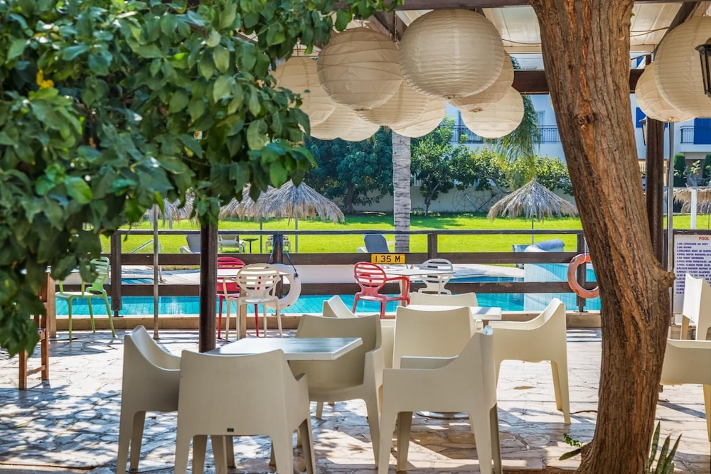 

Roma - Cipro - Captain Karas Holidays Apartments