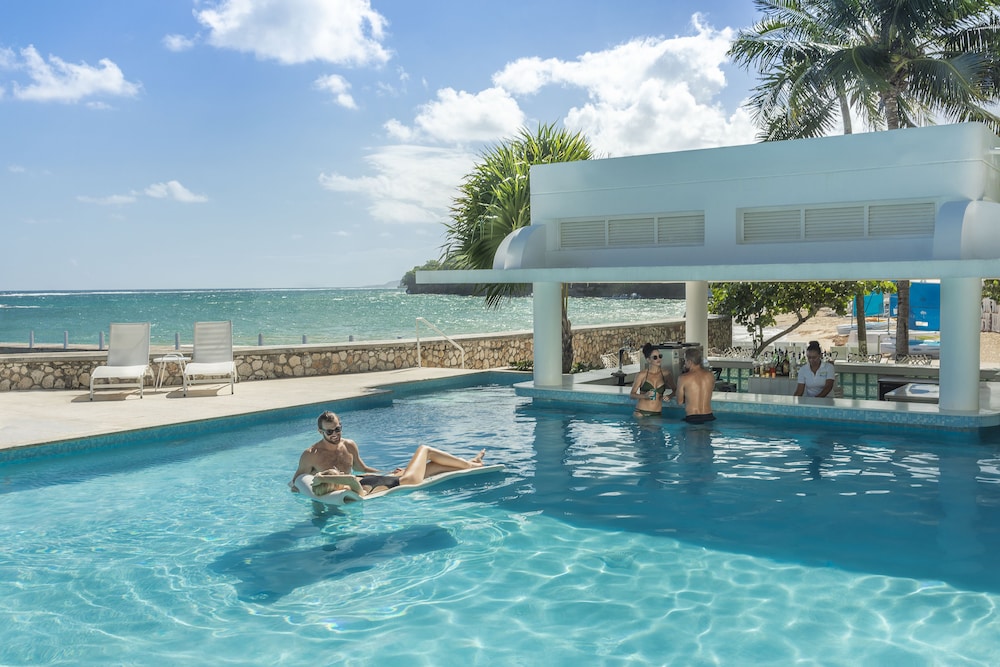 

Milano - Tower Isle - Couples Tower Isle All Inclusive