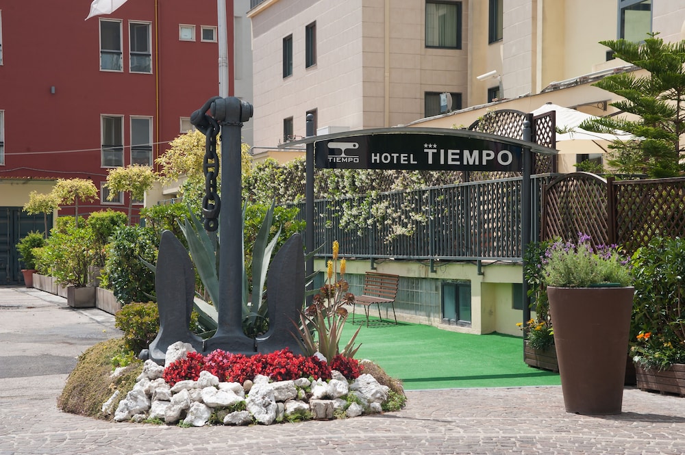 

Milano - Costiera Amalfitana, Mare Italia - Hotel Tiempo