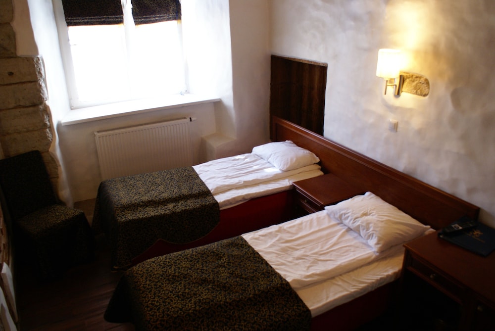 

Bologna - Tallinn - Gotthard Residents