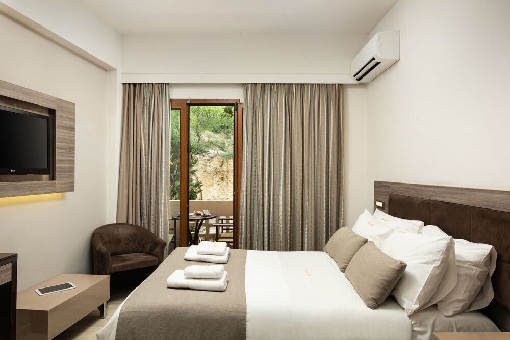 

Ancona - Kalyves - Royal Sun Hotel
