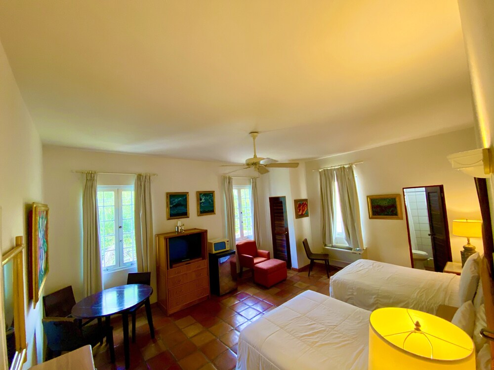 

Roma - San Juan - At Wind Chimes Boutique Hotel