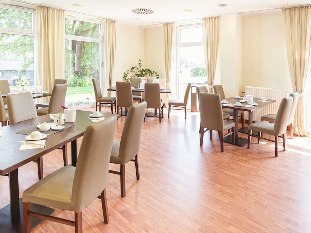 

Pisa - Schönefeld - Hotel Am Schloss Köpenick Berlin By Golden Tulip