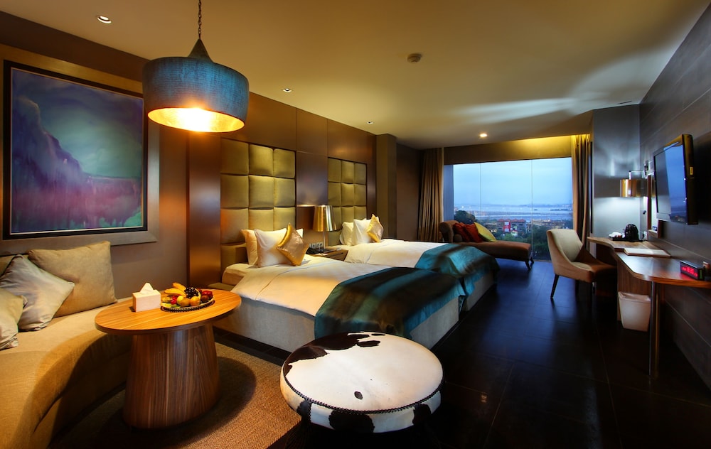 

Catania - Nusa Dua - Bali - Amaroossa Suite Bali