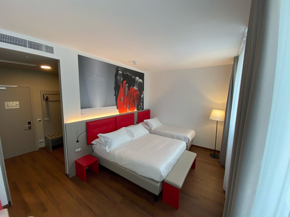 

Roma - Rozzano - Amedia Milan, Trademark Collection by Wyndham