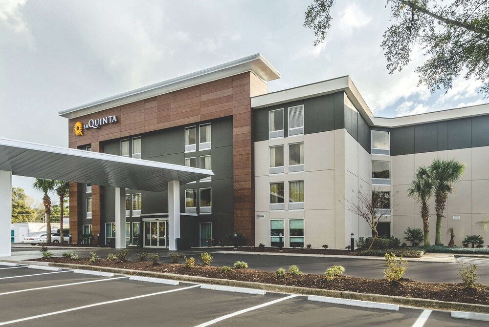 Myrtle Beach - La Quinta Inn & Suites by Wyndham Myrtle Beach - N Kings Hwy