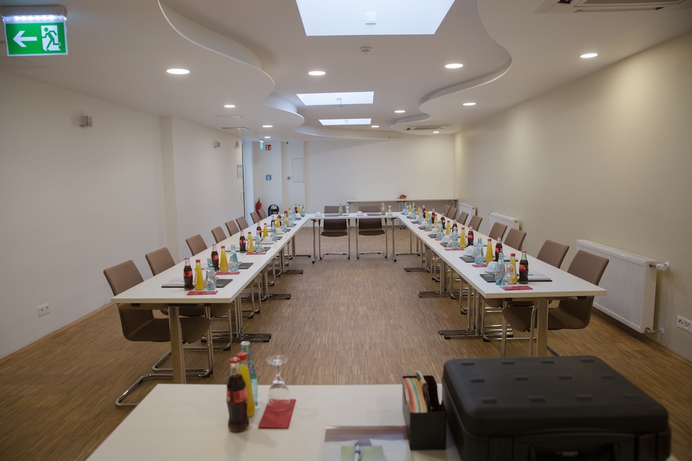 

Roma - Frankfurt-Main Airport - Goethe Business Hotel by Trip Inn