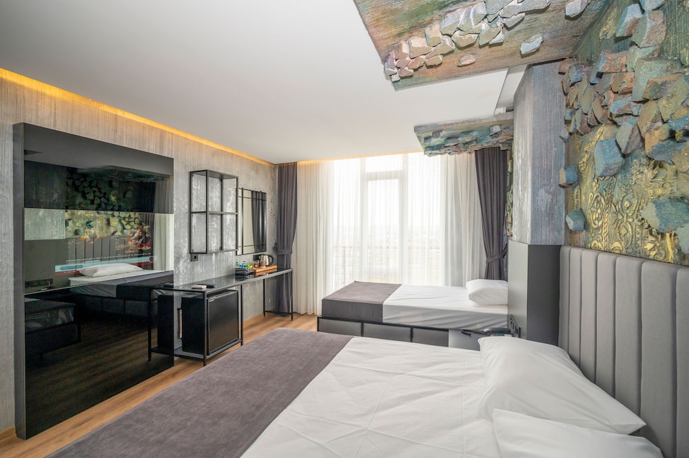 

Roma - Istanbul, New Airport - Continental Airport Hotel