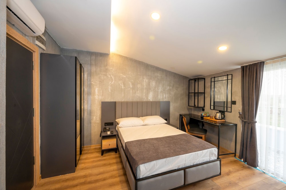 

Napoli - Istanbul, New Airport - Continental Airport Hotel