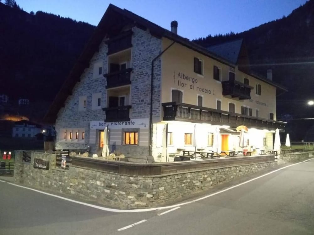 

Brindisi - Chiesa Valmalenco - Fior di Roccia - Valmalenco - Hotel & Mountain Restaurant