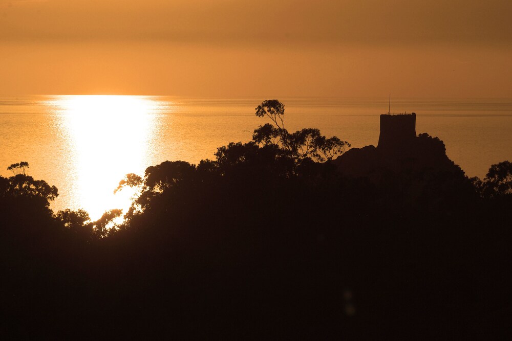 

Milano - Porto - Capo D'orto - Porto - Corse