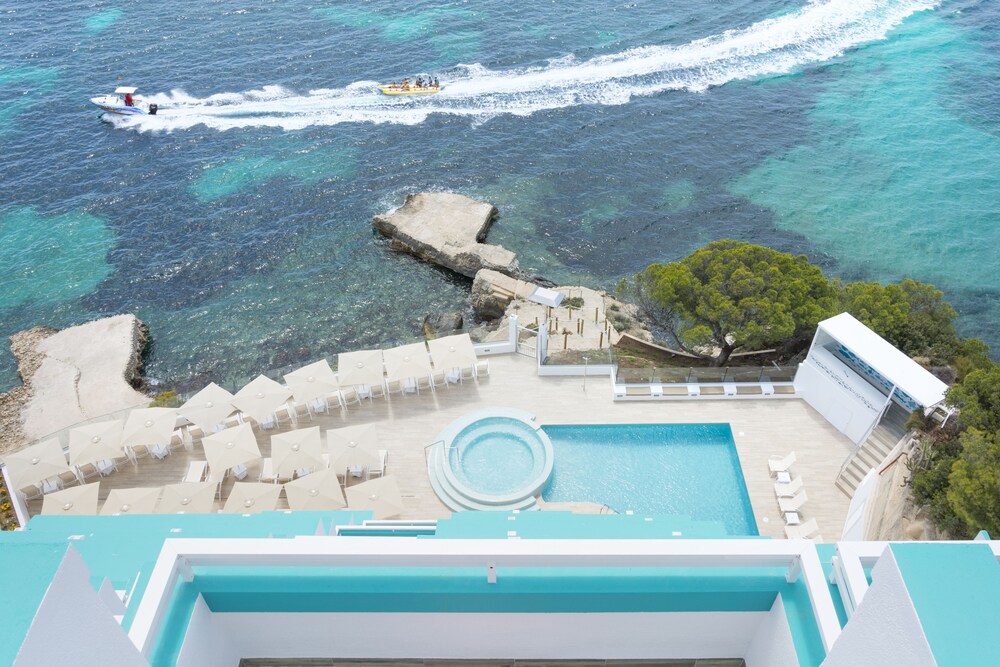 

Pisa - Calviá - Hotel HSM Sándalo Beach