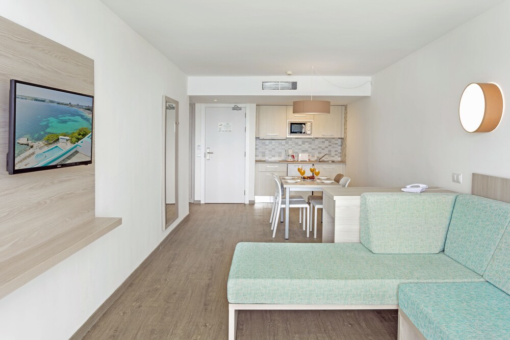 

Verona - Santa Ponsa - Hotel HSM Sándalo Beach