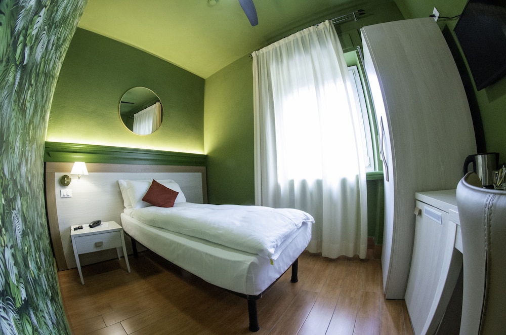 

Milano - Gargnano - Hotel Bellavista