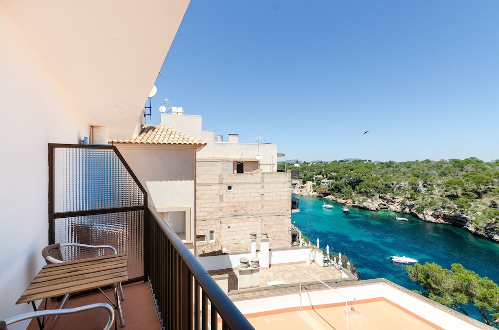 

Milano - Cala Serena - La Marina Cala Figuera