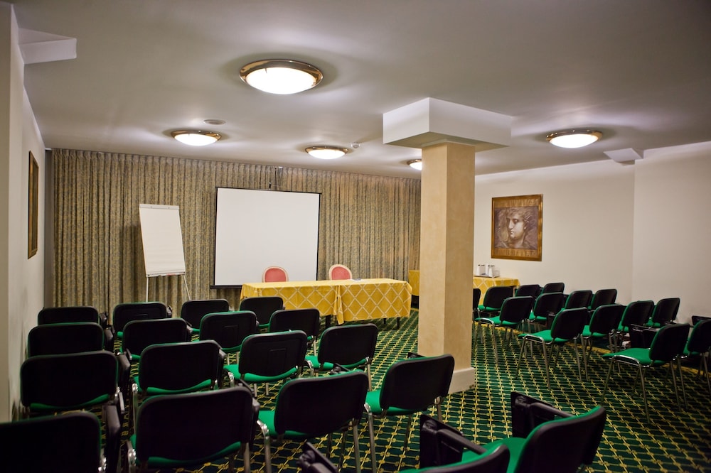 

Roma - Basiglio - Hotel Alga