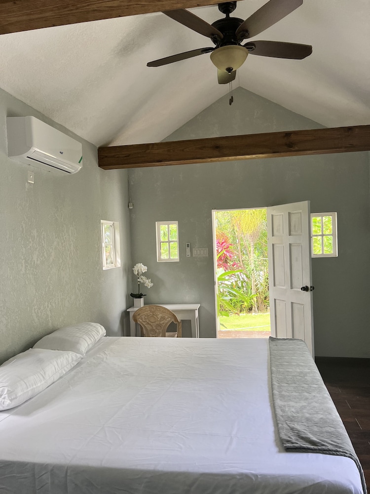 

Napoli - Long Bay - Jamaica Colors Eco-Retreat Hotel and Spa