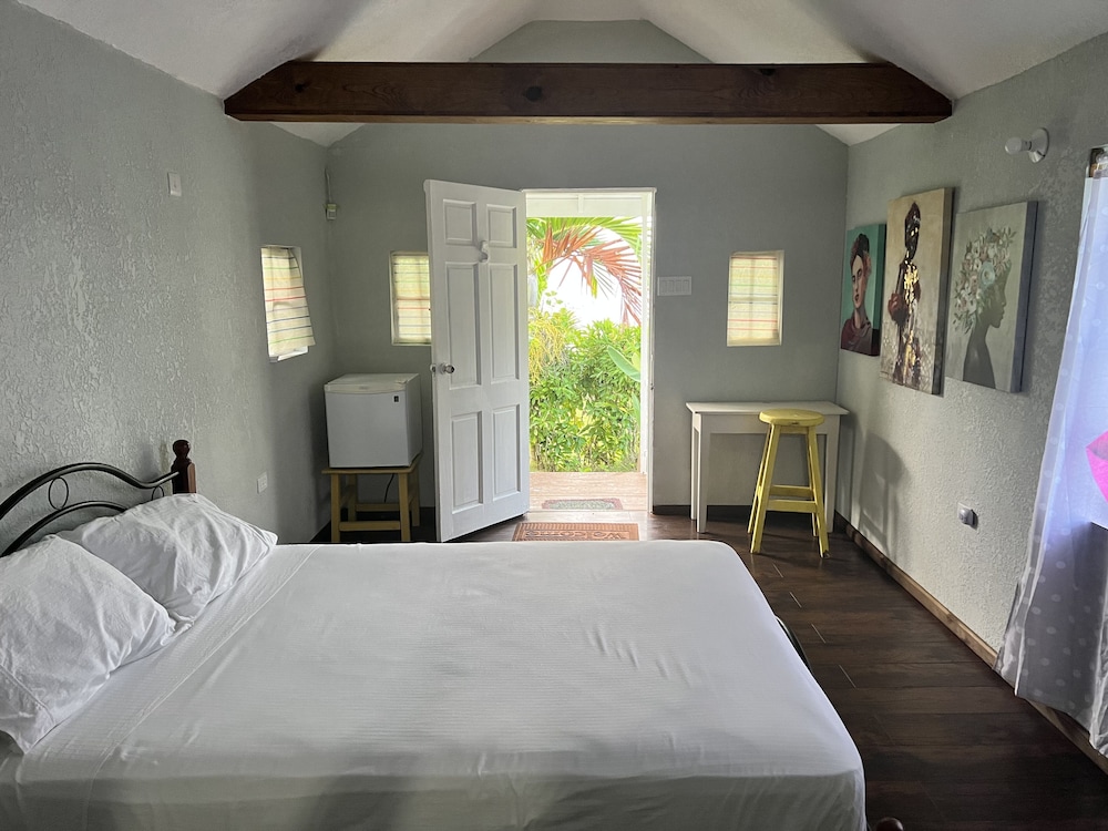 

Milano - Long Bay - Jamaica Colors Eco-Retreat Hotel and Spa