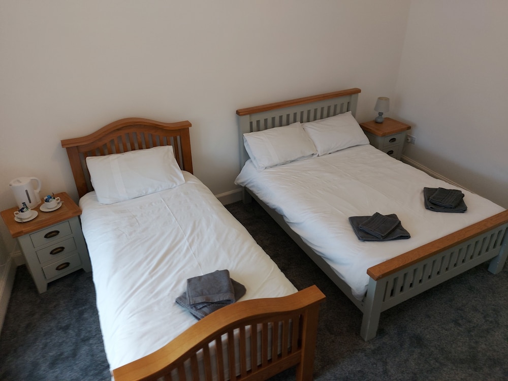 

Torino - Ayr - Maze Rented Accommodation