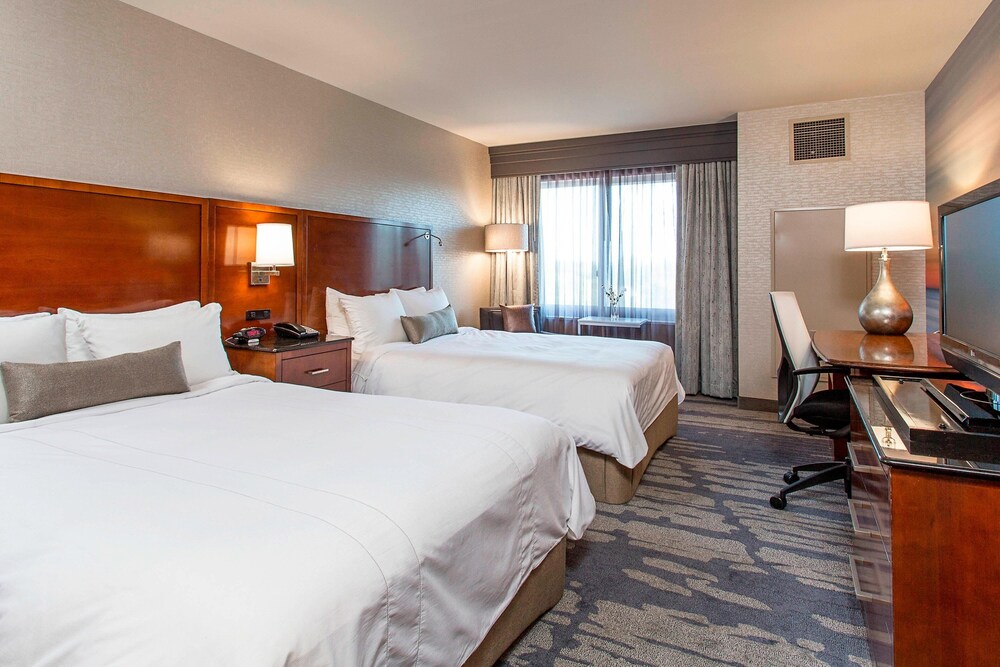 

Bologna - Greece - Rochester Airport Marriott