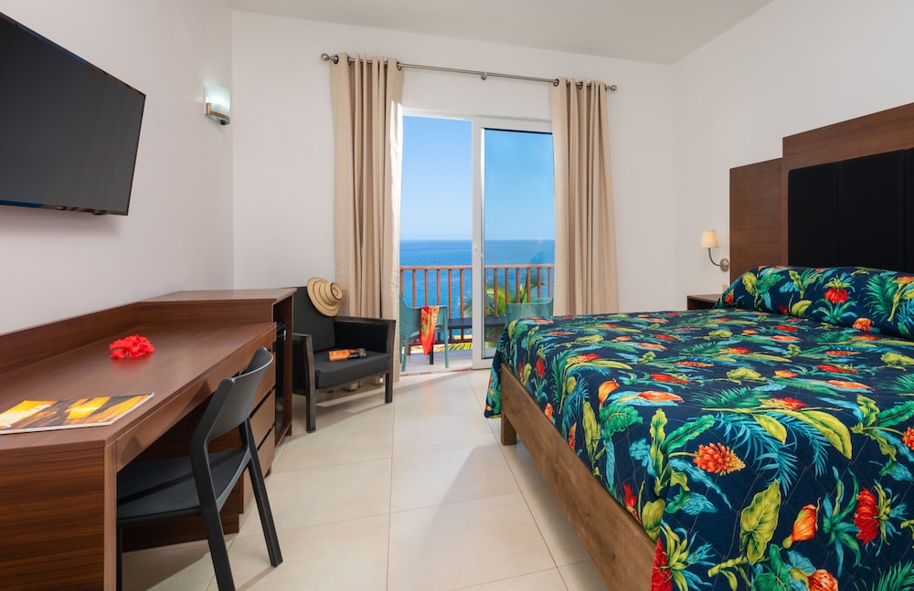 

Roma - Negril - Samsara Cliff Resort