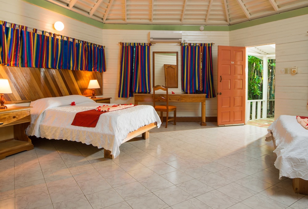 

Bologna - Negril - Samsara Cliff Resort