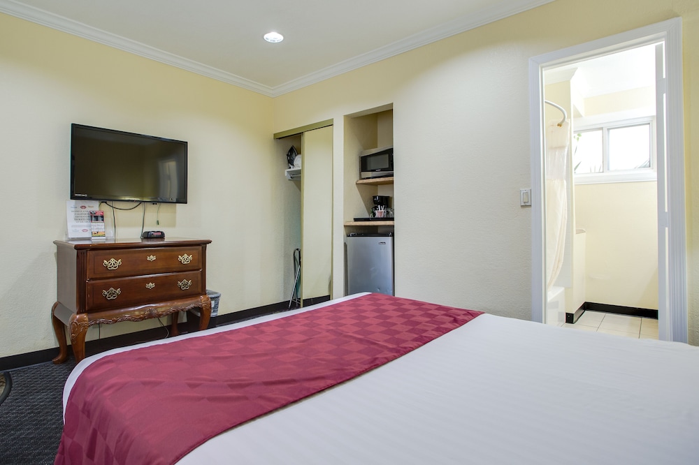 

Roma - Anaheim (CA) - Best Inn & Suites