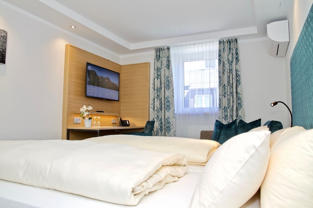 

Roma - Garching bei München - Hotel zur Post