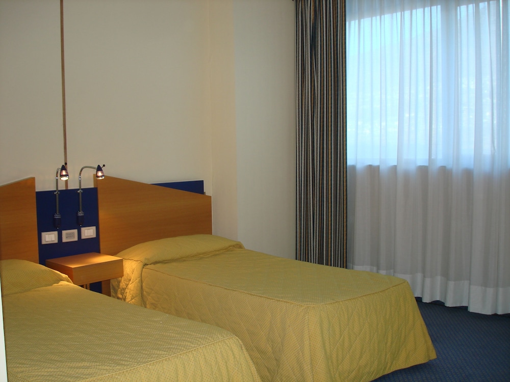 

Roma - Pollein - Express Hotel Aosta East