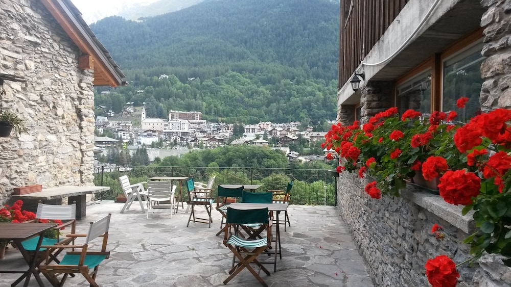 

Roma - La Thuile - Hôtel Dolonne