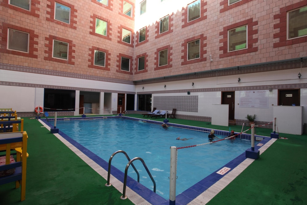 

Bologna - Ruwī - Ramee Guestline Hotel