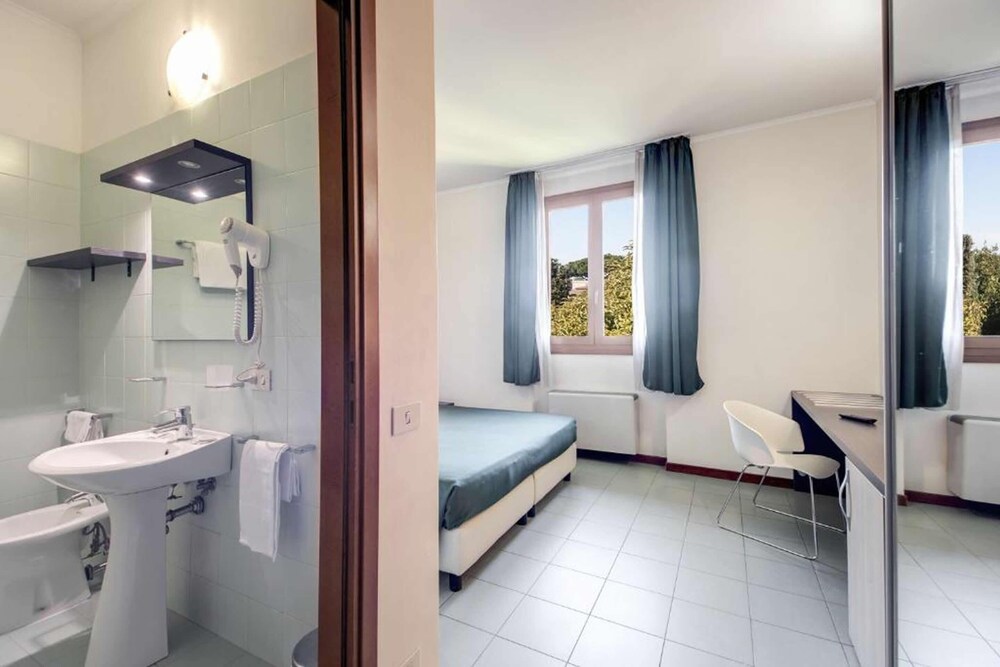 

Olbia - Roma - Hotel Alba Roma