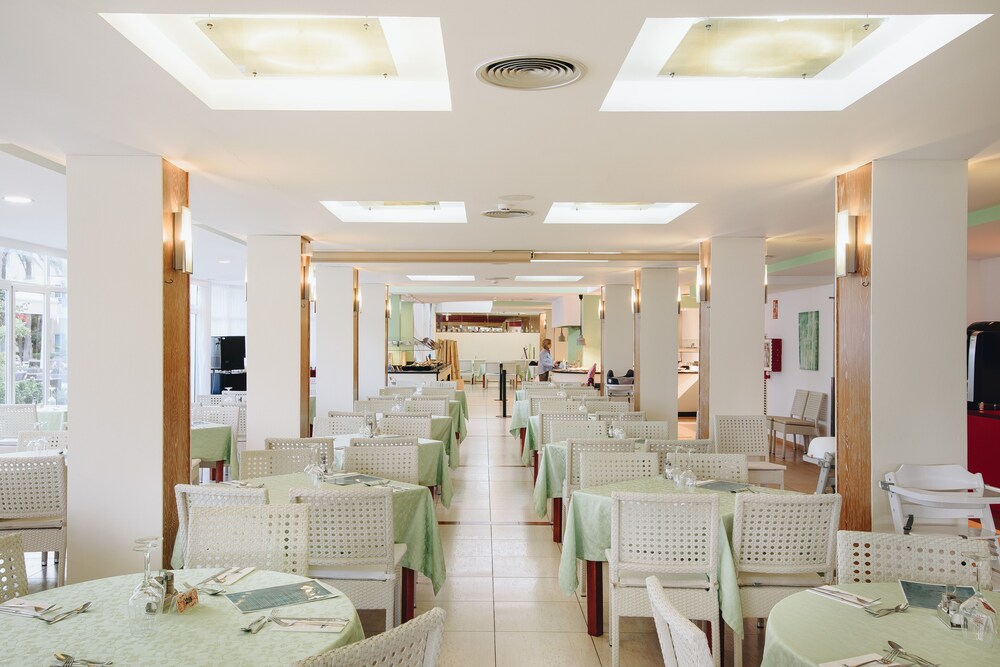 

Verona - Can Picafort - Hotel Ivory Playa Sports & Spa