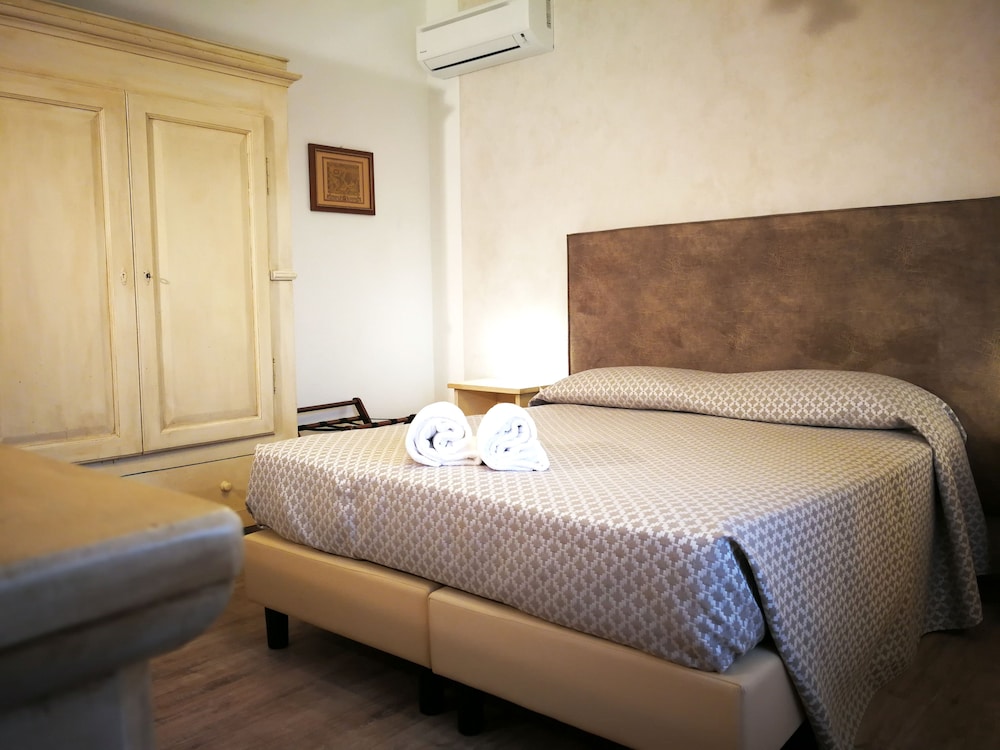 

Bologna - Siena - La Loggia Villa Gloria - Adults Only