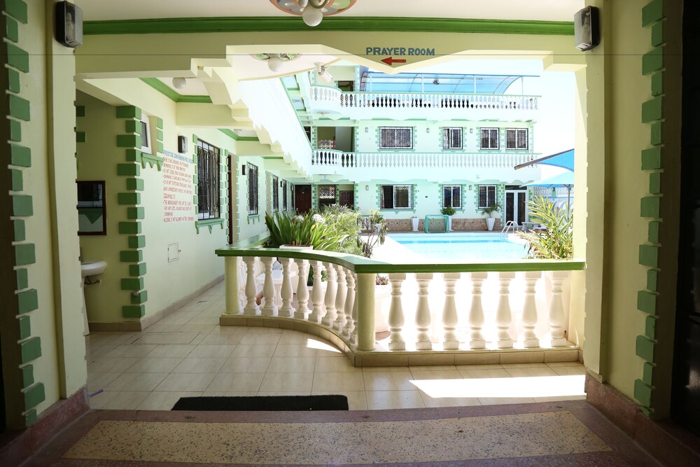 

Napoli - Shanzu - Prestige Leisure Hotel