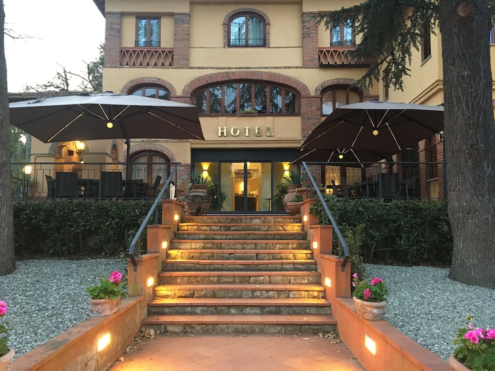 

Bologna - San Casciano in Val di Pesa - Villa Ambrosina